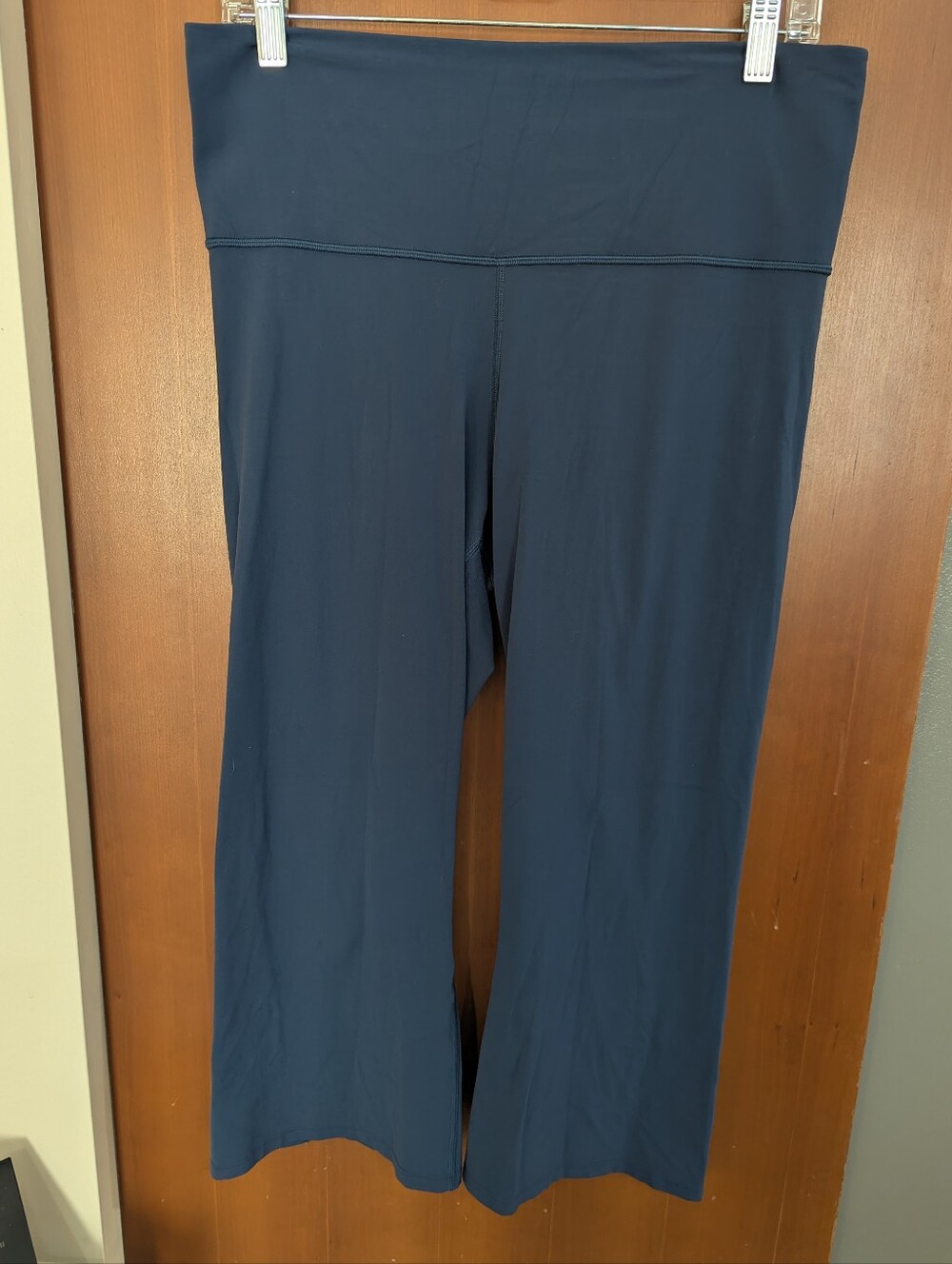 Lululemon Add Flare Nulu Crop Blue Slit Hem 21" Leggings Sz 14 *EUC